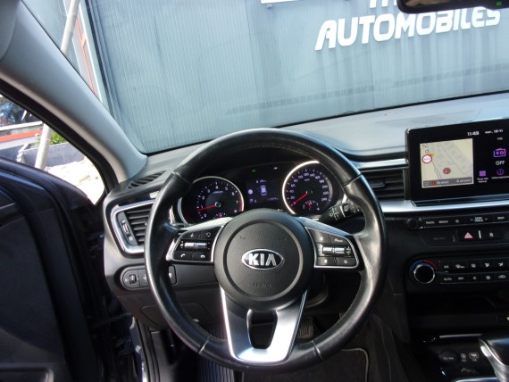 KIA CEE'D KIA CEE'D SW GRISE-008.jpg